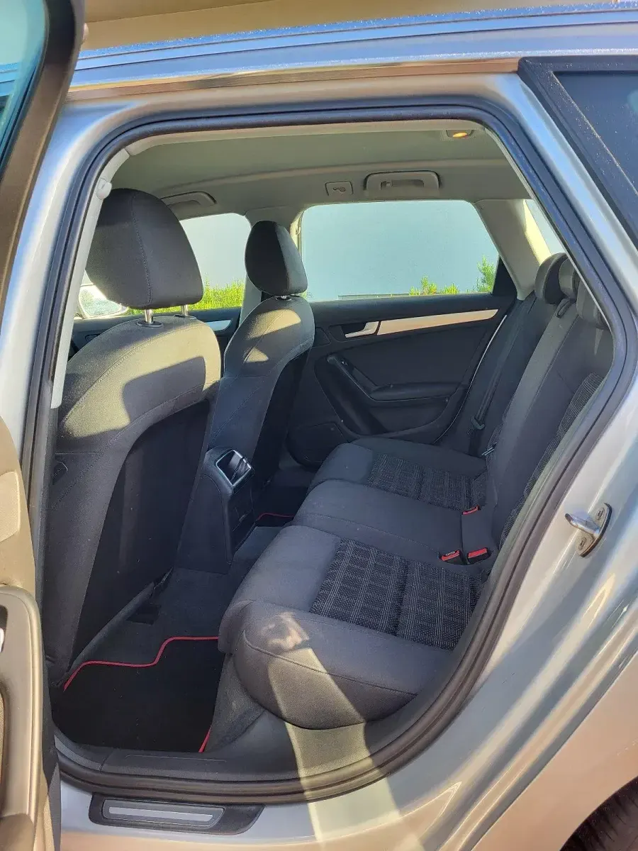 Gebraucht Audi A4 Ambition 120 PS (88 kW) 2013 Grau Kombi