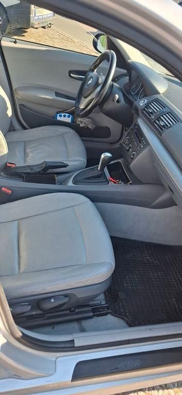 Gebraucht BMW 118 129 PS (94 kW) 2006 Silber Kleinwagen