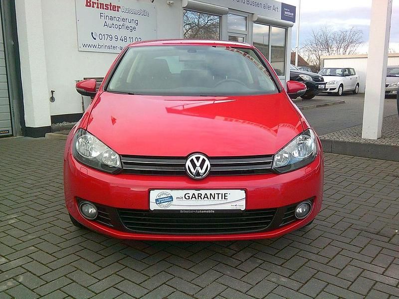 Gebraucht VW Golf VII Move 80 PS (58 kW) 2012 Rot Limousine