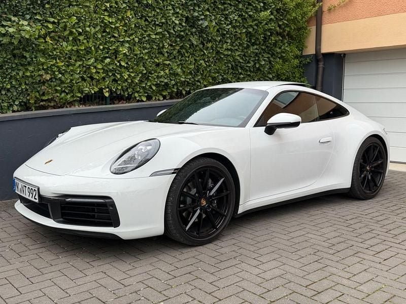 Gebraucht Porsche 911 Carrera 385 PS (283 kW) 2023 Weiß Coupé