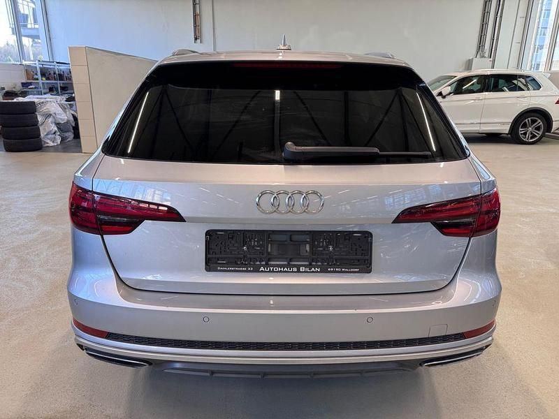 Gebraucht Audi A4 S-Line 150 PS (110 kW) 2018 Florettsilber Kombi