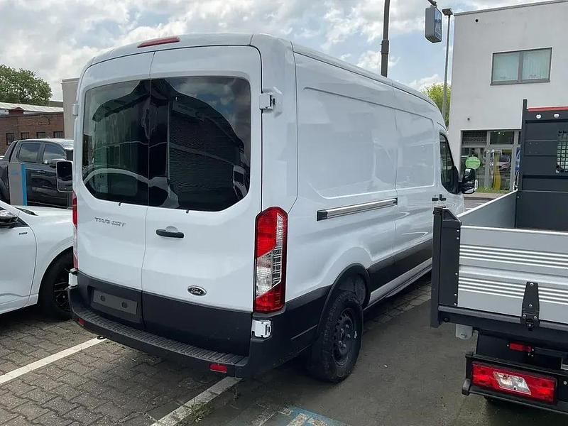 Gebraucht Ford Transit Trend 131 PS (96 kW) 2024 Lackierung "frostweiss" weiß Van