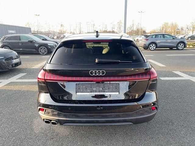 Gebraucht Audi A5 Basis 204 PS (150 kW) 2025 Schwarz Kombi