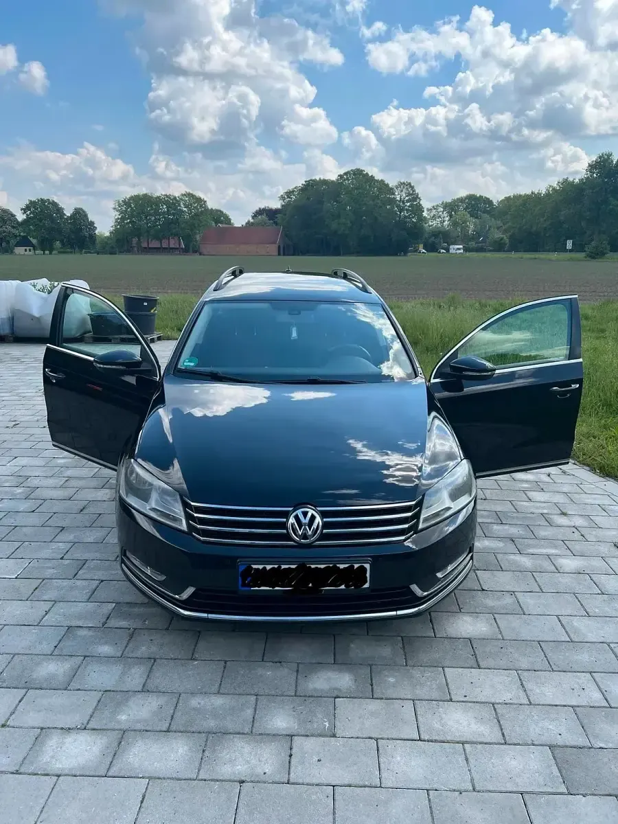 Gebraucht VW Passat 105 PS (77 kW) 2011 Schwarz Kombi