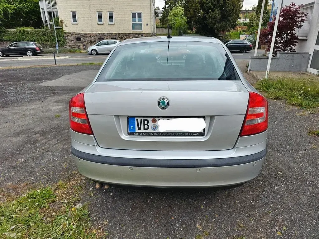 Używany Skoda Octavia 140 KM (102 kW) 2007 Szary Sedan/Limuzyna