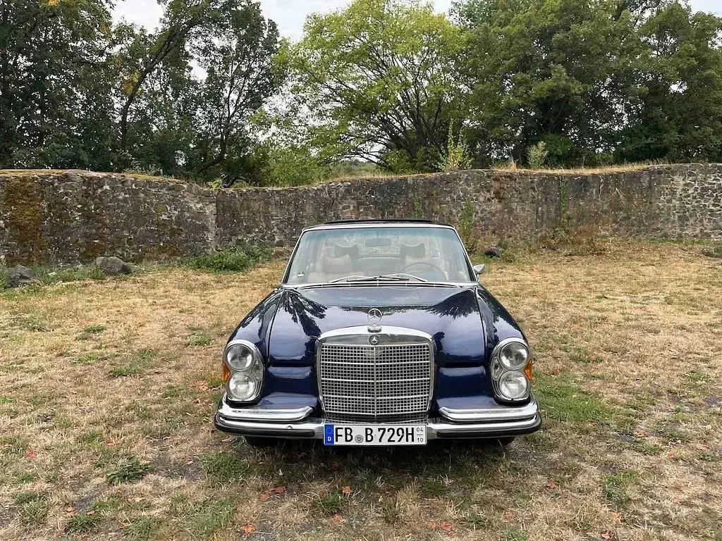 Gebraucht Mercedes 280 140 PS (102 kW) 1970 Blau Limousine