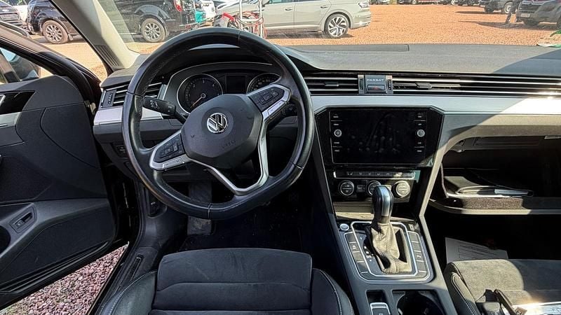 Gebraucht VW Passat Elegance 200 PS (147 kW) 2020 Schwarz Kombi