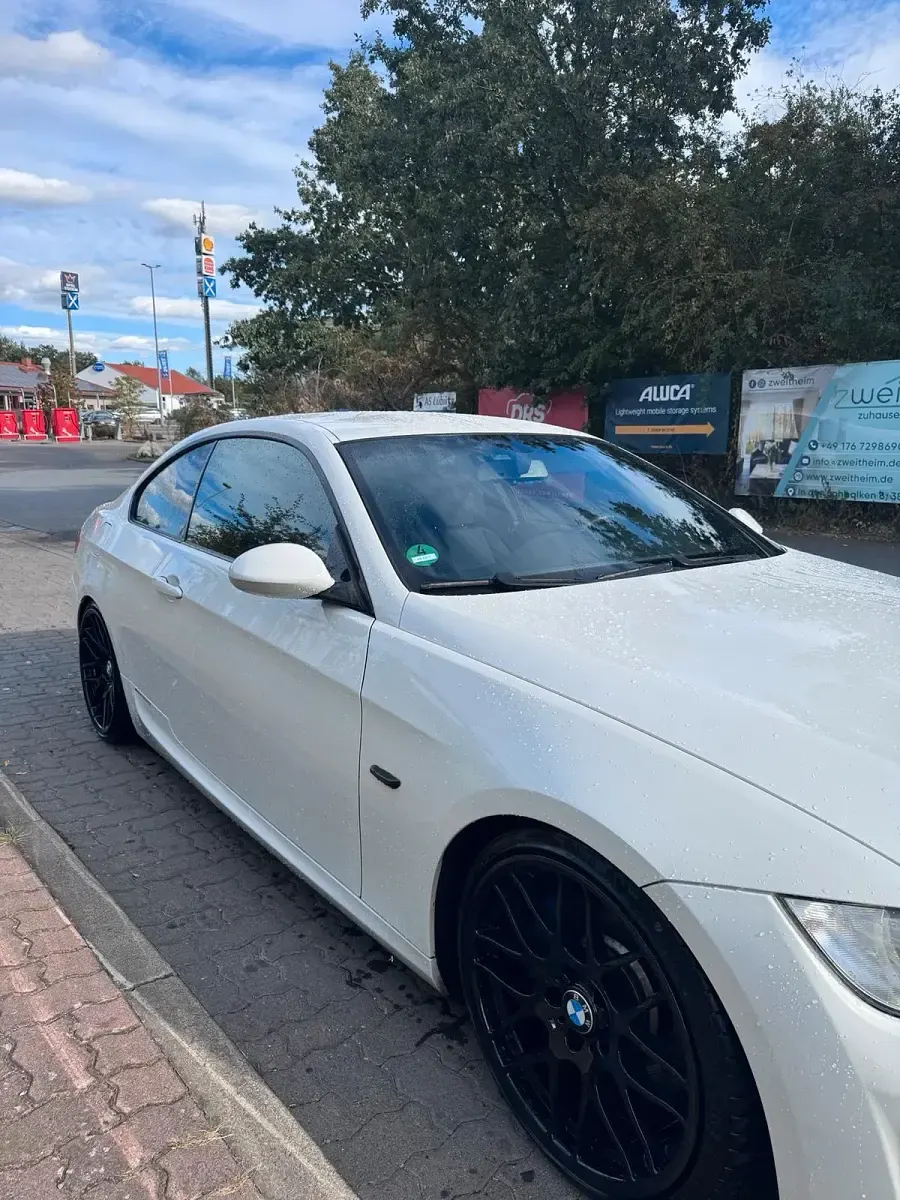 Gebraucht BMW 330 M Sport 272 PS (200 kW) 2008 Weiß Coupé