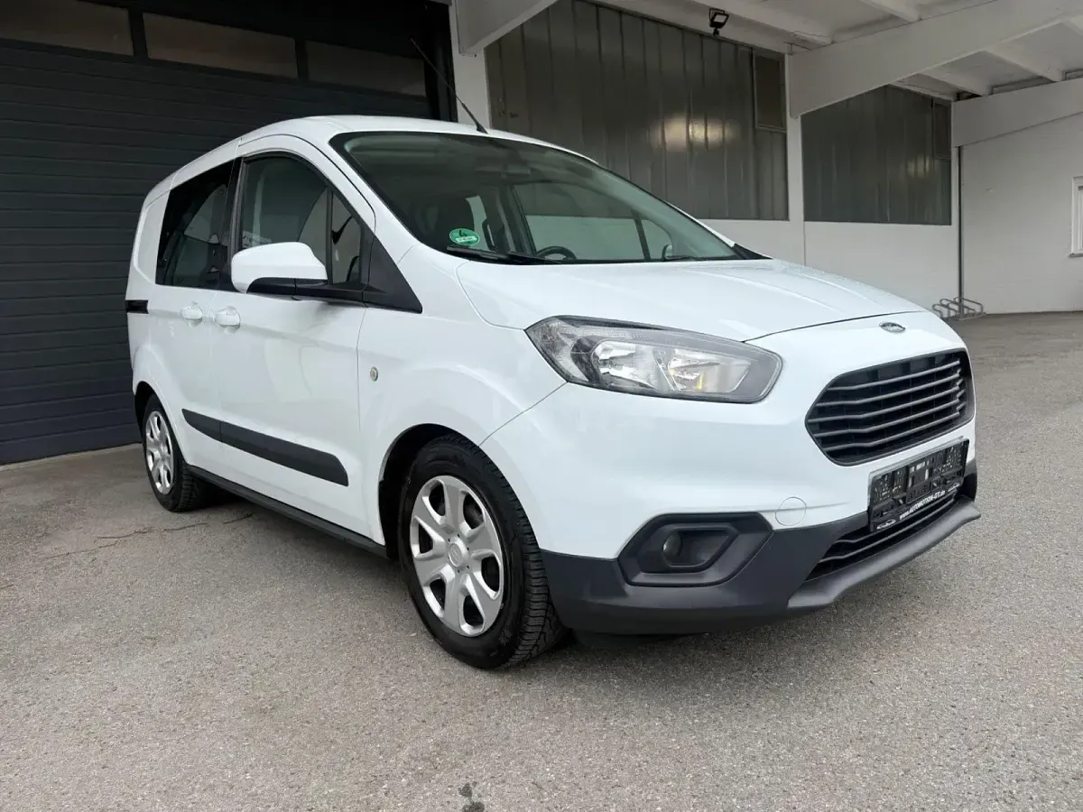 Używany Ford Transit 75 KM (55 kW) 2018 Biały Minivan