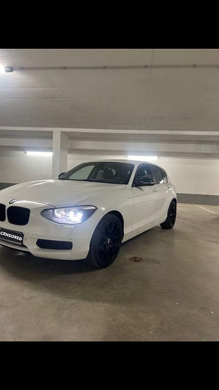 Weiß Gebraucht 2012 BMW 114 Kleinwagen | 7.900 € (Fairer Preis) - Bild 1/4