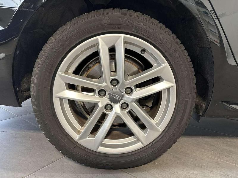 Gebraucht Audi A4 Advanced 163 PS (119 kW) 2021 Schwarz Kombi