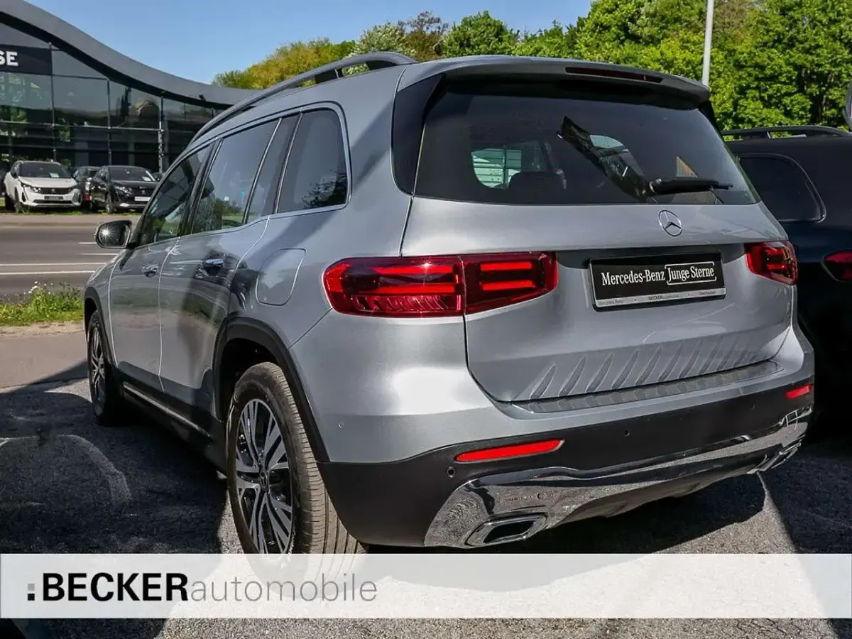Gebraucht Mercedes GLB180 Progressive 136 PS (100 kW) 2025 Hightechsilber SUV