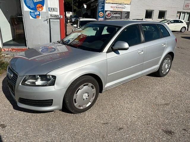 Silber Gebraucht 2009 Audi A3 Sportback Attraction Limousine | 5.999 € (Fairer Preis) - Bild 1/4