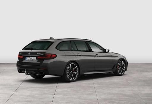 Gebraucht BMW 540 Shadowline 340 PS (250 kW) 2024 Grau Kombi