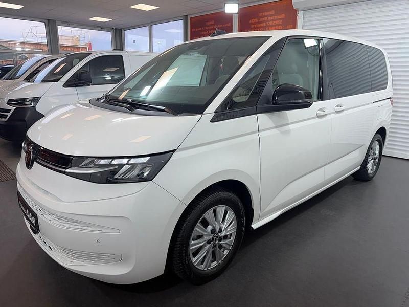Gebraucht VW Multivan Life 150 PS (110 kW) 2025 Candyweiß Van