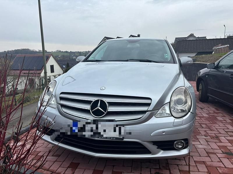 Gebraucht Mercedes R280 258 PS (189 kW) 2007 Silber Van / Kleinbus