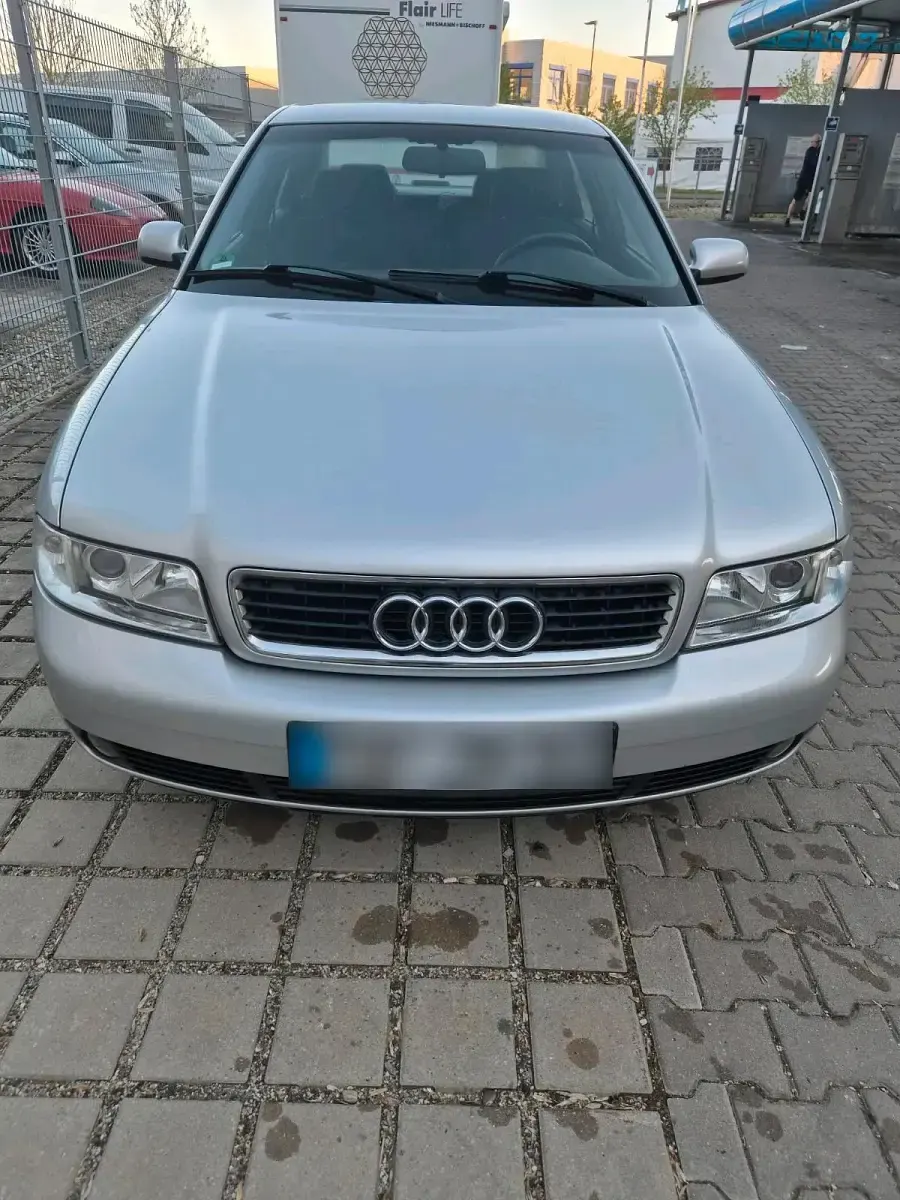 Occasion Audi A4 125 ch (91 kW) 1999 Argent Berline