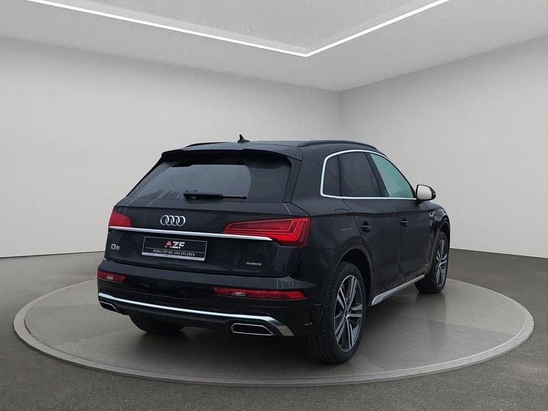 Gebraucht Audi Q5 S-Line 204 PS (150 kW) 2023 Mythosschwarz metallic SUV