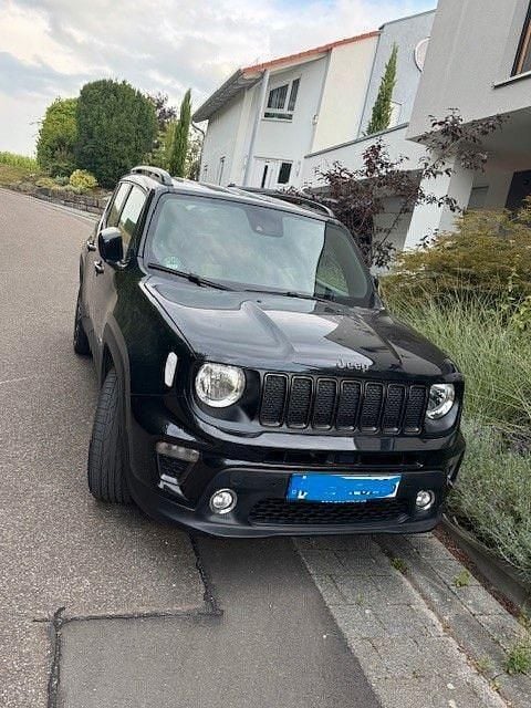 Schwarz Gebraucht 2022 Jeep Renegade 80th Anniversary SUV | 20.950 € (Guter Preis) - Bild 1/4