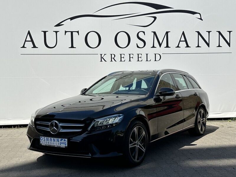 Ung. schwarz unilack Gebraucht 2020 Mercedes C300e Avantgarde Kombi | 22.750 € (Fairer Preis) - Bild 1/4