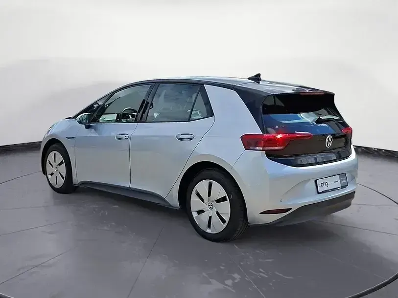 Używany VW ID.3 Pro 107 kW (146 KM) 2022 Srebrny Hatchback