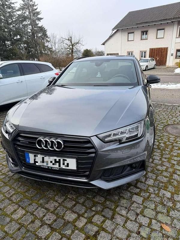 Gebraucht Audi A4 Sport 272 PS (200 kW) 2018 Grau Kombi