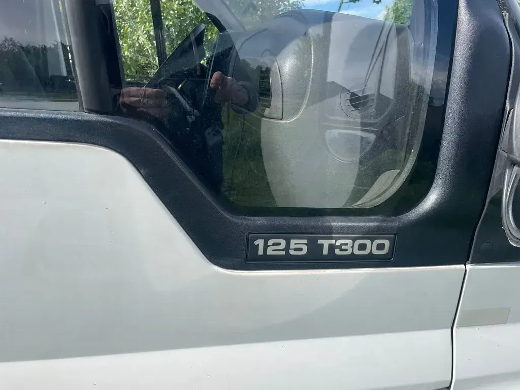 Gebraucht Ford Transit 125 PS (91 kW) 2006 Weiß