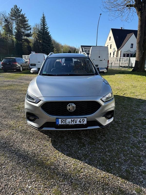 Second-hand MG ZS 2022 Argintiu SUV