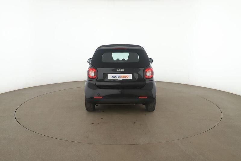 Gebraucht Smart ForTwo Cabrio Basis 71 PS (52 kW) 2019 Schwarz Cabrio