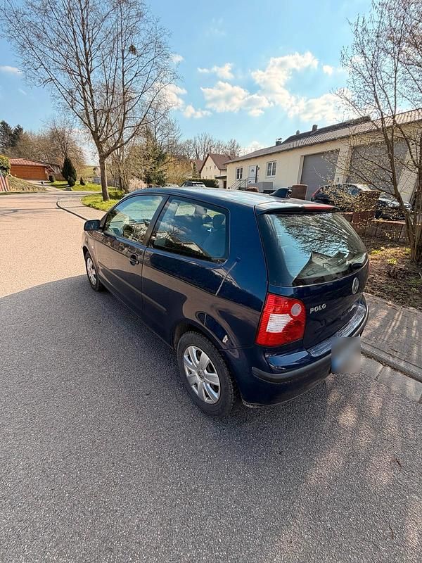 Gebraucht VW Polo 54 PS (39 kW) 2004 Blau Kleinwagen