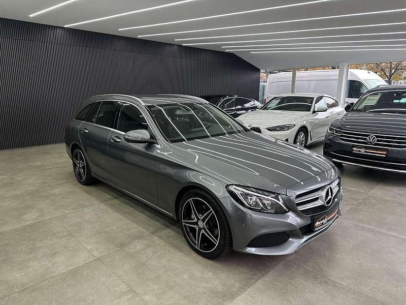 Grau Gebraucht 2016 Mercedes C220 Kombi | 18.950 € (Etwas zu teuer) - Bild 1/4