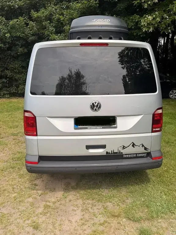 Gebraucht VW Transporter 150 PS (110 kW) 2016 Silber Van