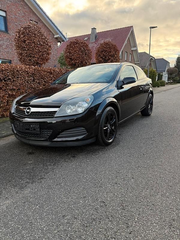 Schwarz Gebraucht 2009 Opel Astra GTC Kleinwagen | 4.000 € (Fairer Preis) - Bild 1/4