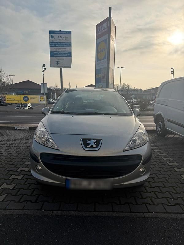 Grau Gebraucht 2009 Peugeot 207 Coupé | 1.900 € (Guter Preis) - Bild 1/4
