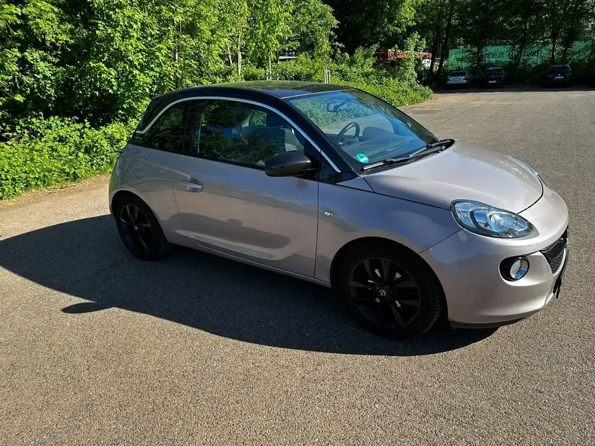 Używany Opel Adam Glam 87 KM (63 kW) 2016 Purpurowy Hatchback