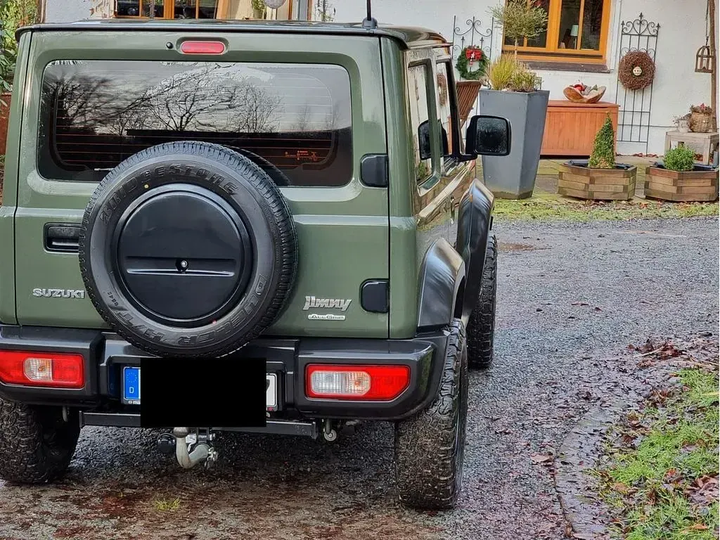 Gebraucht Suzuki Jimny 102 PS (75 kW) 2021 Grün SUV