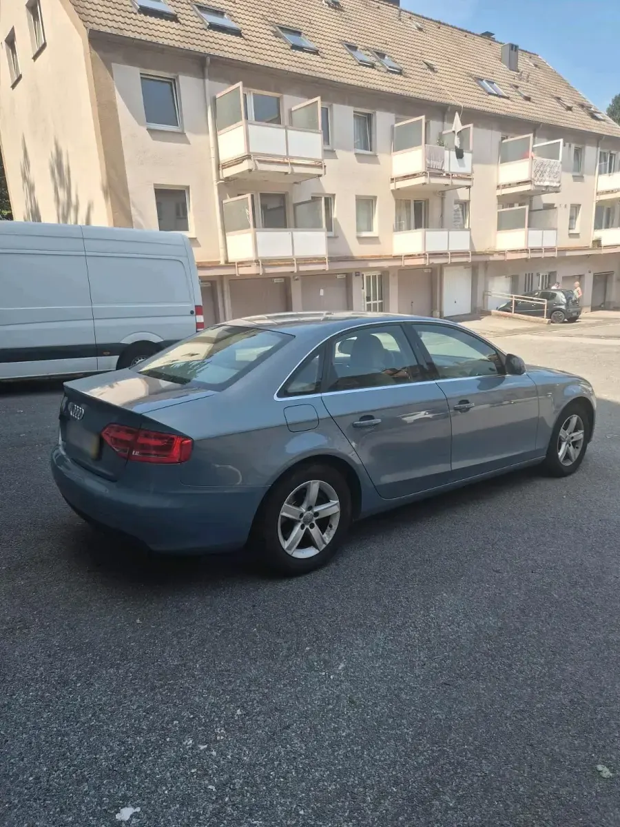 Gebraucht Audi A4 160 PS (117 kW) 2008 Blau Limousine