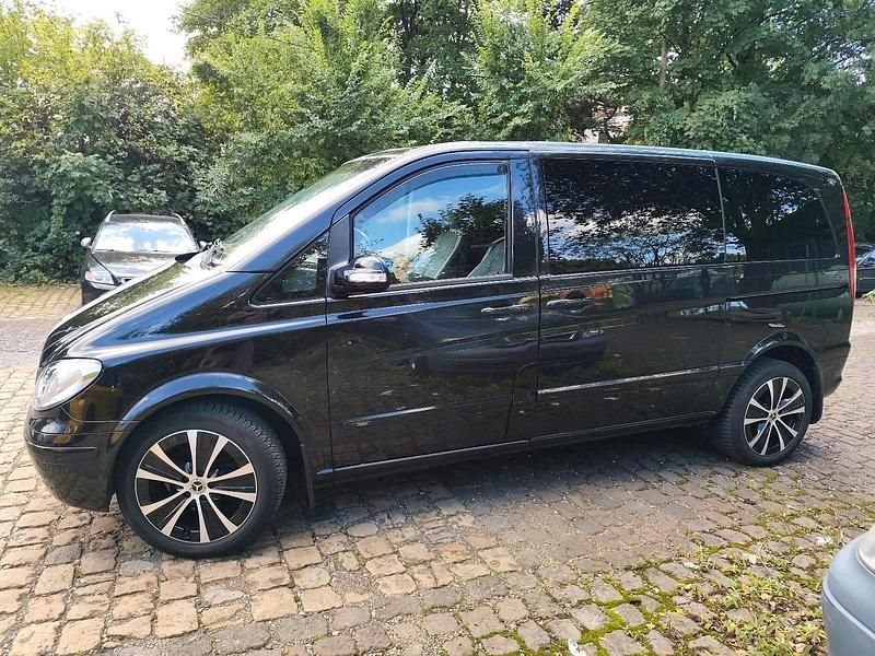 Schwarz Gebraucht 2008 Mercedes Viano Van / Kleinbus | 12.500 € - Bild 1/4