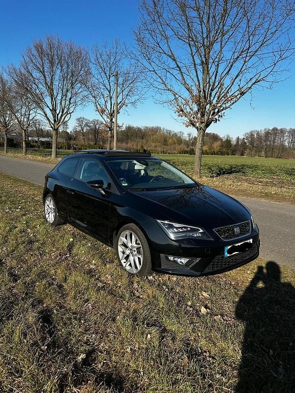 Schwarz Gebraucht 2013 Seat Leon FR Limousine | 10.499 € (Guter Preis) - Bild 1/4