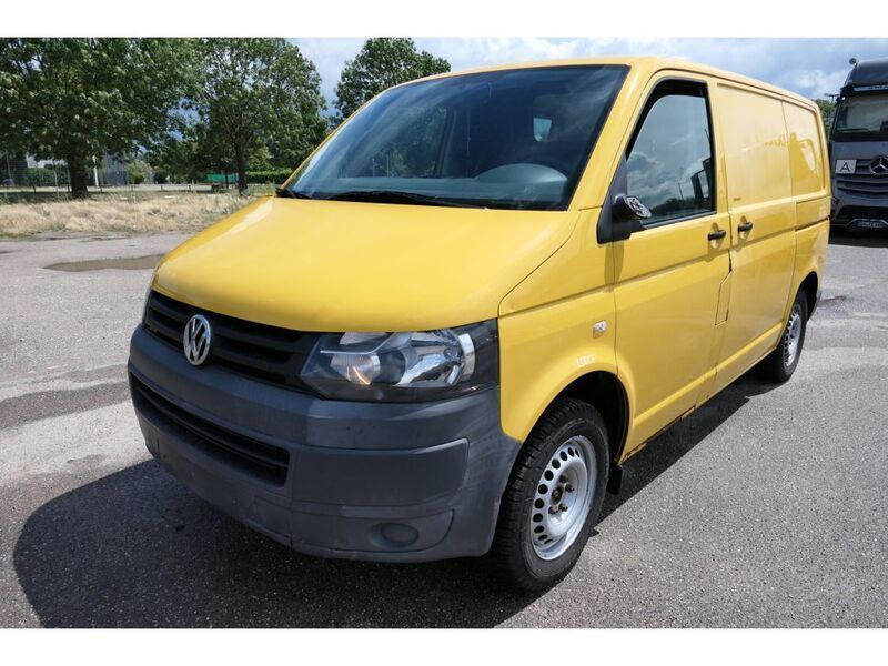 Gebraucht VW T5 84 PS (61 kW) 2011 Ginstergelb r1032 Van