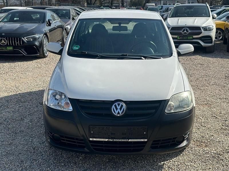 Gebraucht VW Fox 54 PS (39 kW) 2010 Weiß Kleinwagen