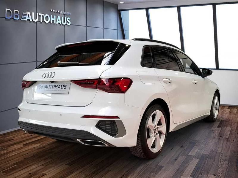 Gebraucht Audi A3 S-Line 150 PS (110 kW) 2023 Weiß Limousine