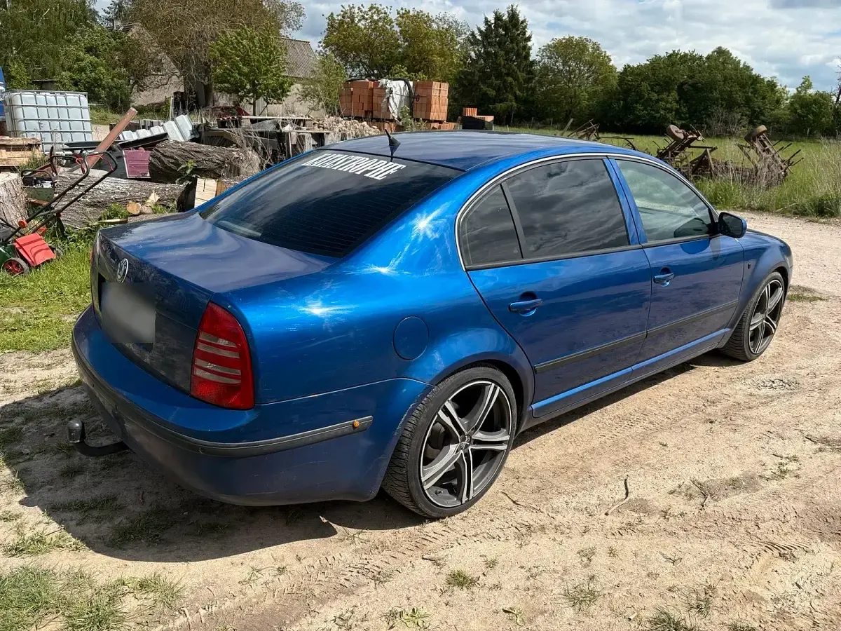 Gebraucht Skoda Superb 155 PS (114 kW) 2004 Blau Limousine