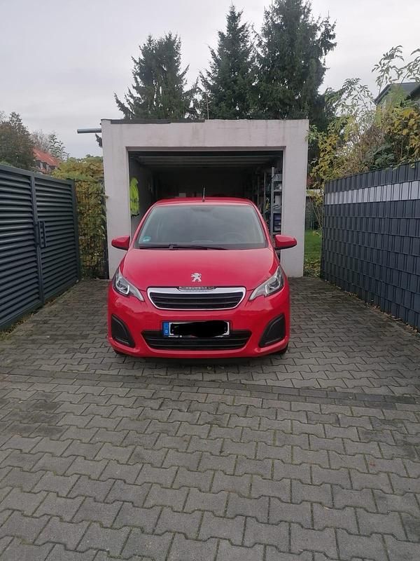 Rot Gebraucht 2017 Peugeot 108 Kleinwagen | 4.800 € - Bild 1/4