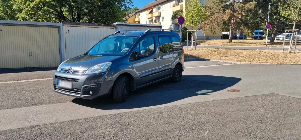 Gebraucht Citroën Berlingo 120 PS (88 kW) 2015 Grau Van / Kleinbus