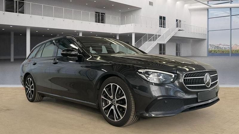 Gebraucht Mercedes E400 330 PS (242 kW) 2022 Grau Limousine