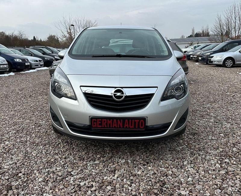 Gebraucht Opel Meriva Edition 110 PS (80 kW) 2012 Silber Van / Kleinbus