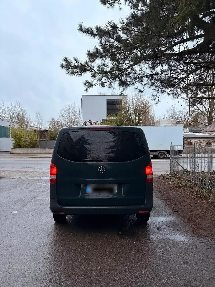 Gebraucht Mercedes Vito 114 PS (83 kW) 2015 Grün Van