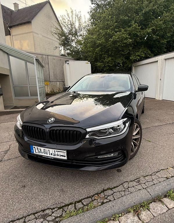 Schwarz Gebraucht 2017 BMW 530 Limousine | 22.900 € (Guter Preis) - Bild 1/4