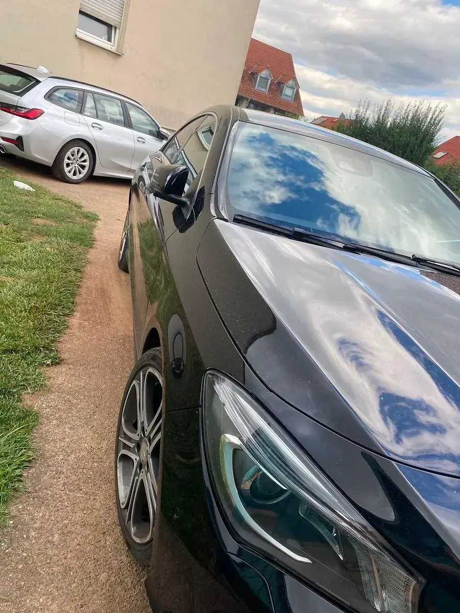 Gebraucht Mercedes CLA180 109 PS (80 kW) 2016 Schwarz Coupé